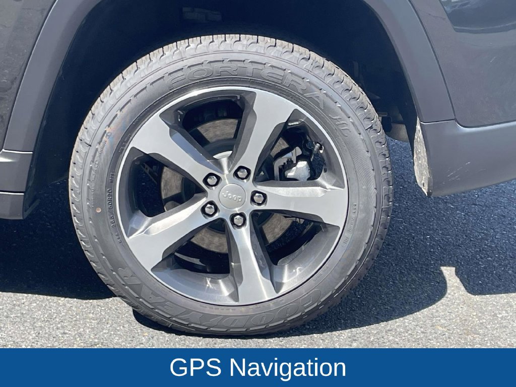 Used 2023 Jeep Grand Cherokee 4WD 4xe image 11