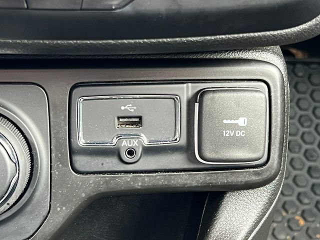 Used 2023 Jeep Renegade Latitude image 22