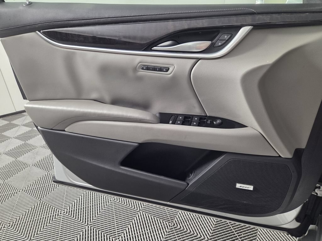 Used 2016 Cadillac XTS Luxury w/ Driver Awareness Package FWD image 19