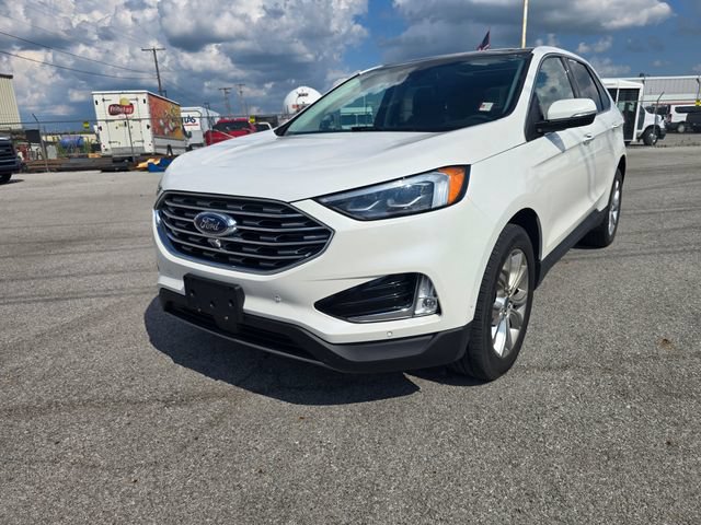 Used 2020 Ford Edge Titanium w/ Equipment Group 301A AWD/4WD image 8