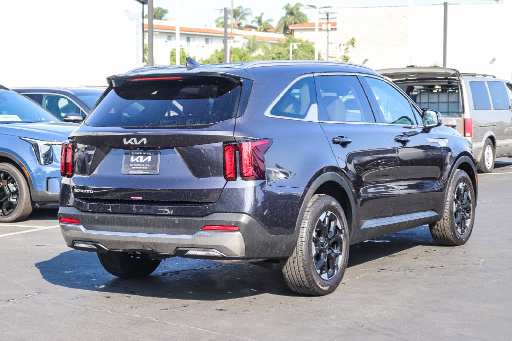 Certified 2026 Kia Sorento S FWD image 4