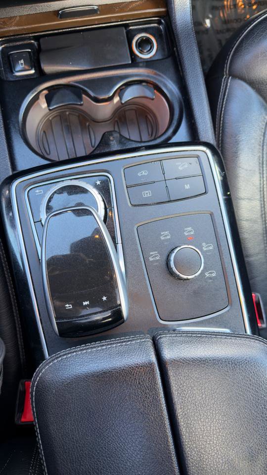 Used 2017 Mercedes-Benz GLS 450 4MATIC image 26