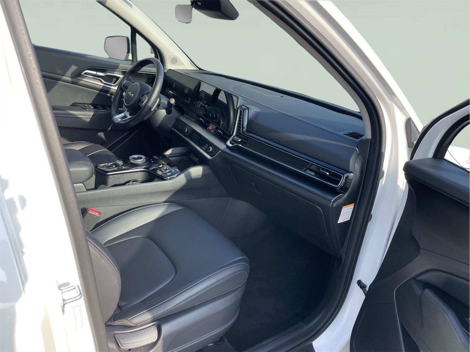 Used 2023 Kia Sportage EX AWD/4WD image 19