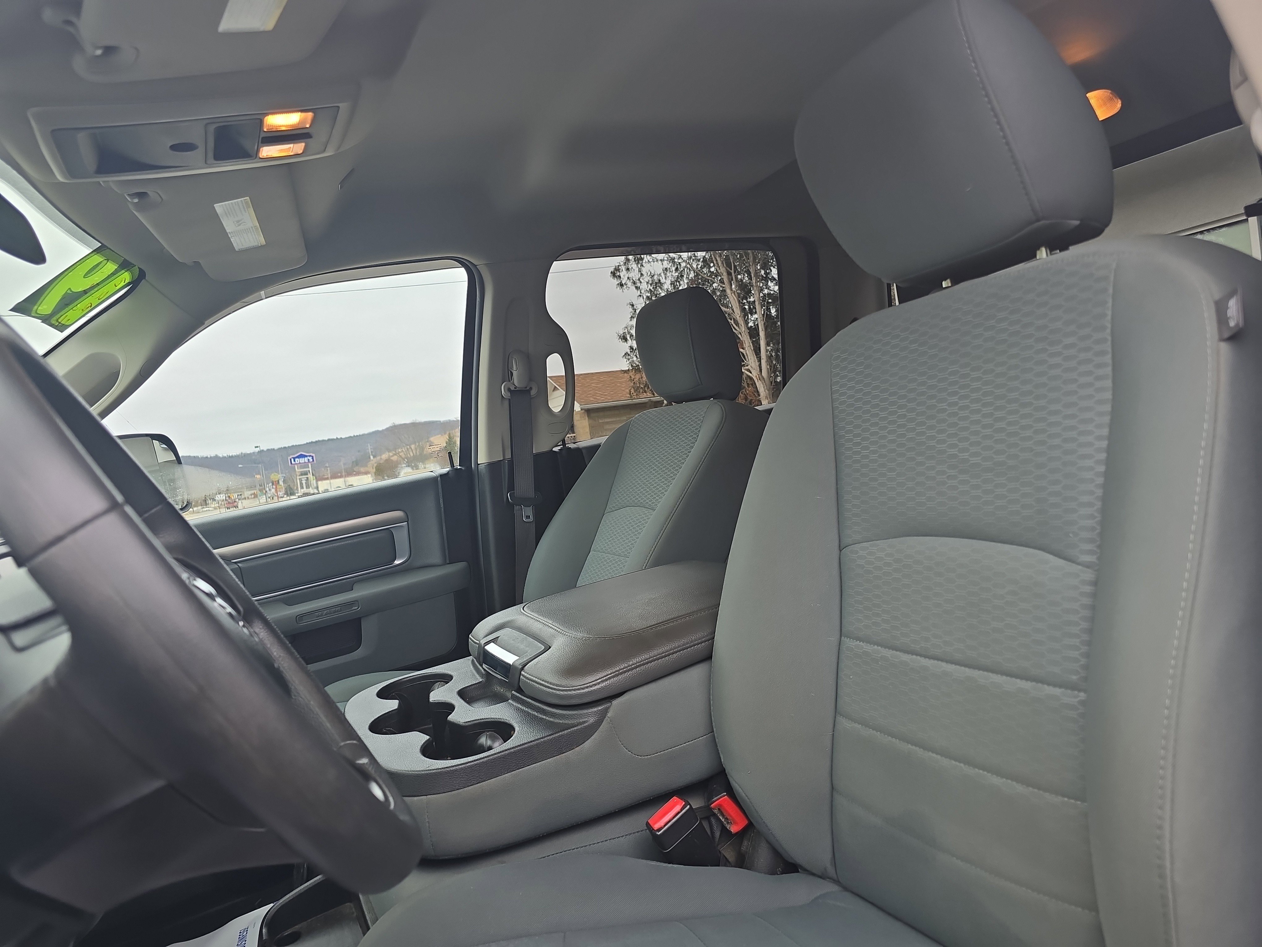 Used 2019 RAM 1500 Classic SLT image 13