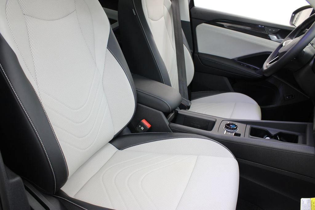 New 2026 Volkswagen Tiguan SE FWD image 23