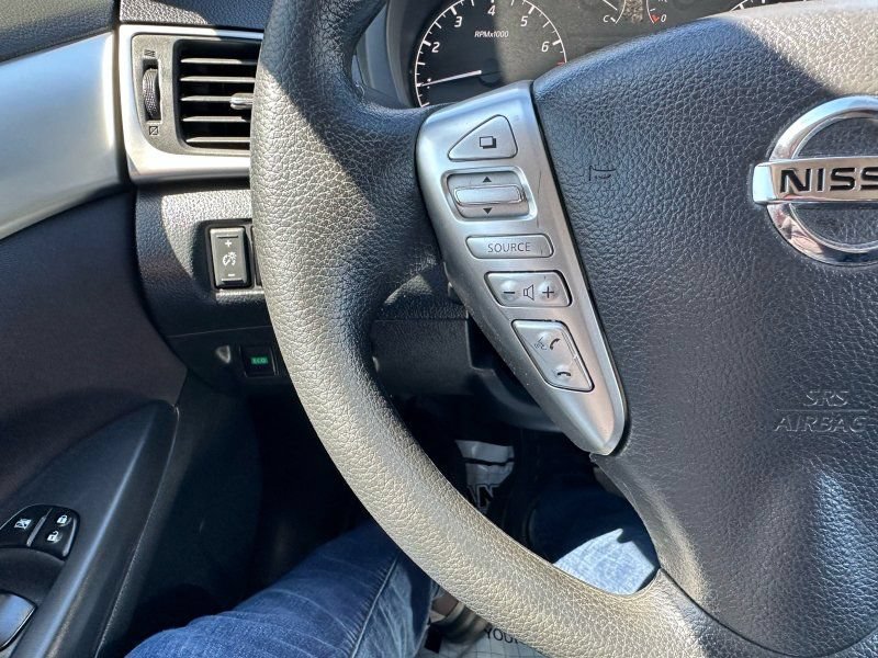 Used 2016 Nissan Sentra S FWD image 15