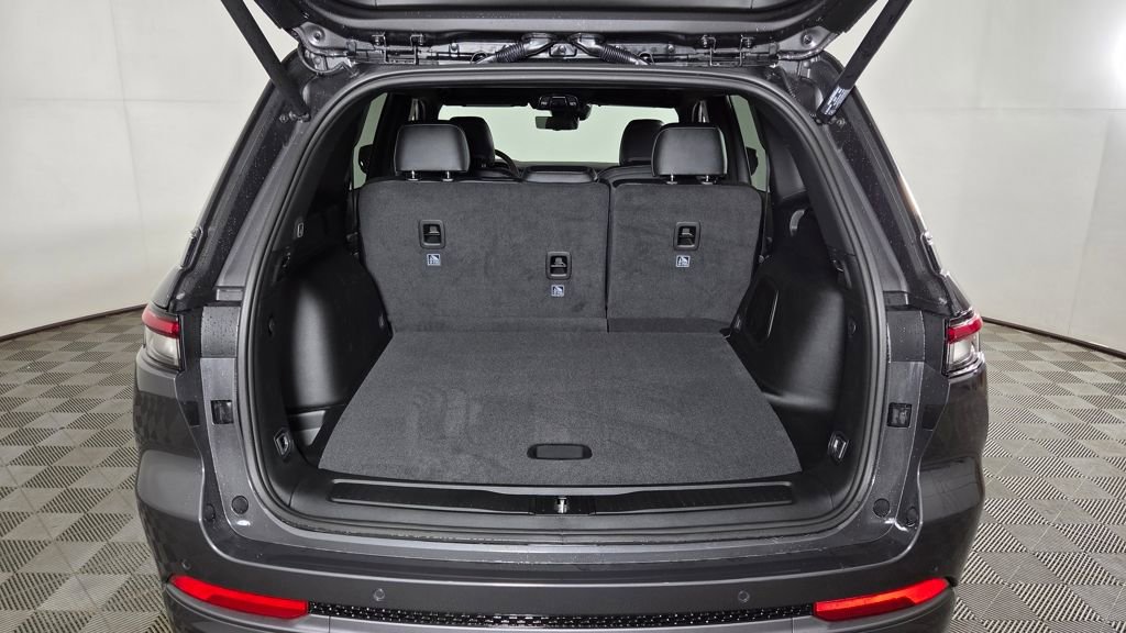 New 2026 Jeep Grand Cherokee Limited image 9