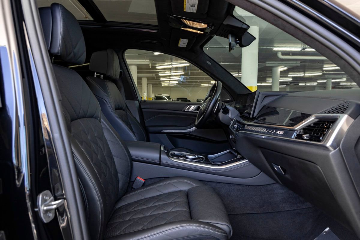 Certified 2024 BMW X5 sDrive40i w/ M Sport Package image 29