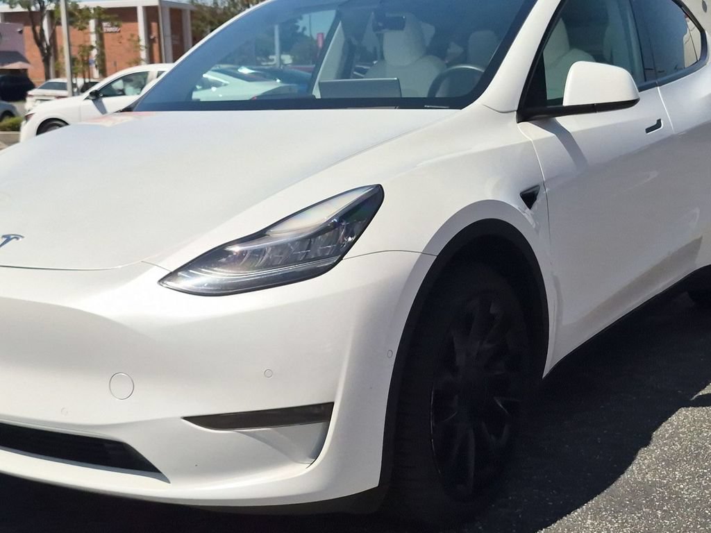 Used 2020 Tesla Model Y Long Range AWD/4WD image 9