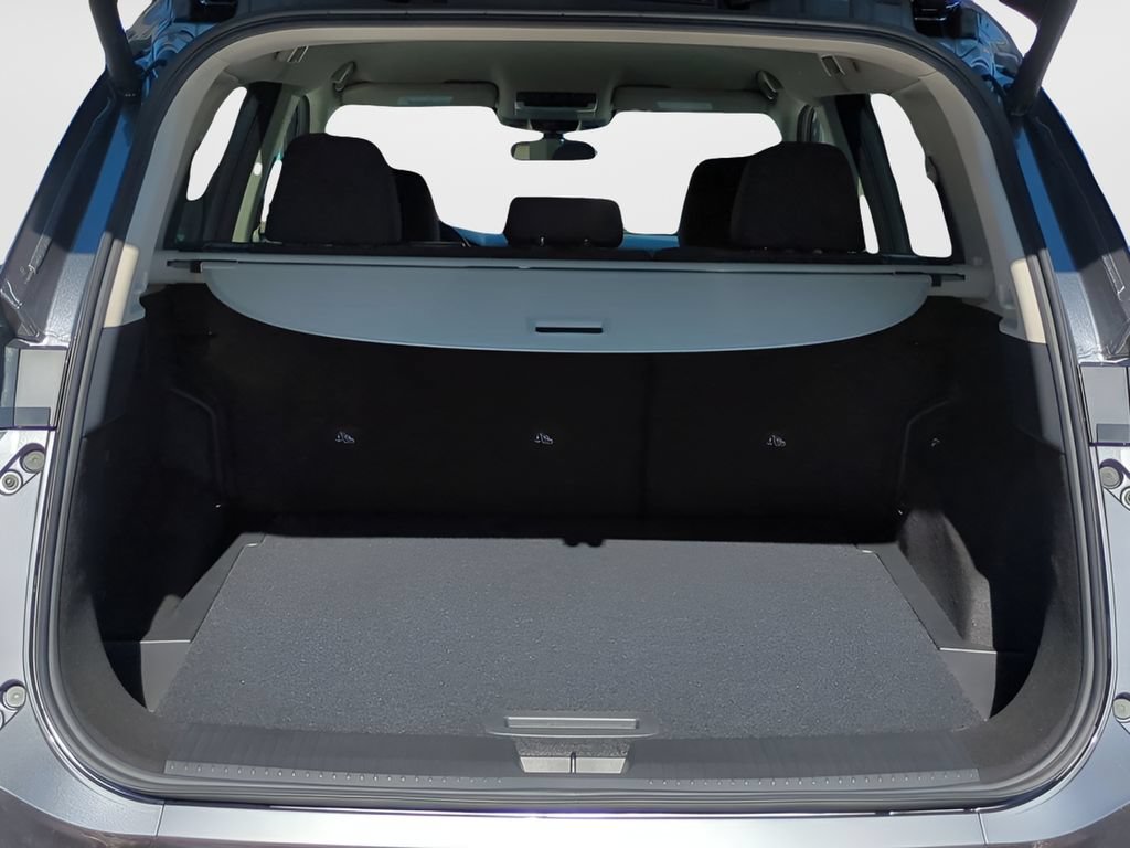 Certified 2026 Nissan Rogue SV FWD image 19