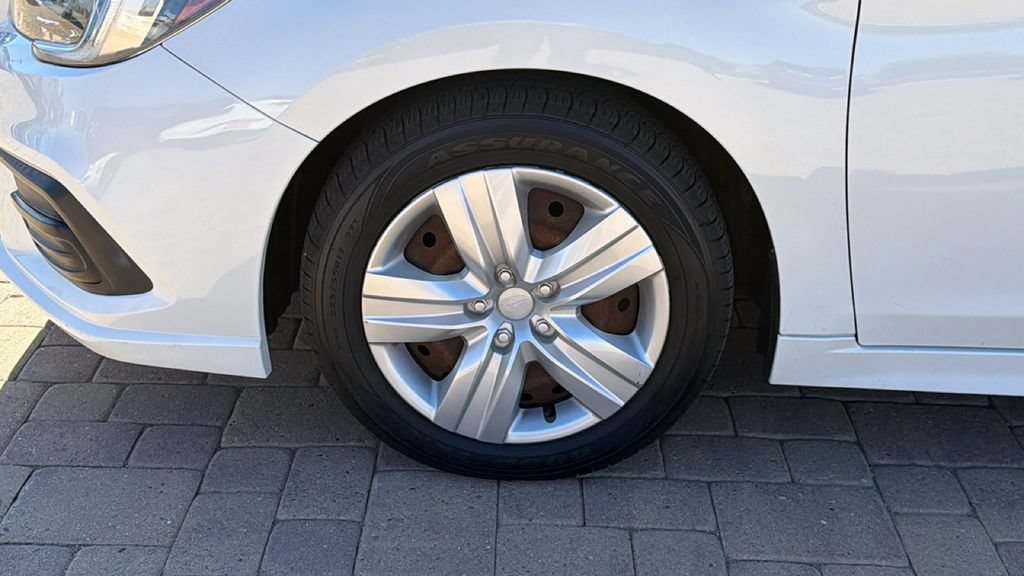 Used 2019 Subaru Legacy 2.5i AWD/4WD image 9