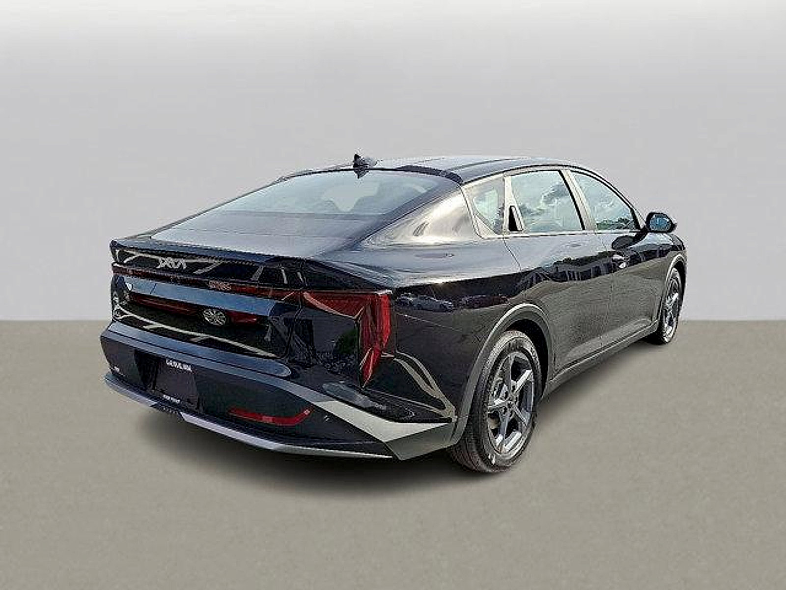 New 2025 Kia K4 LXS image 4