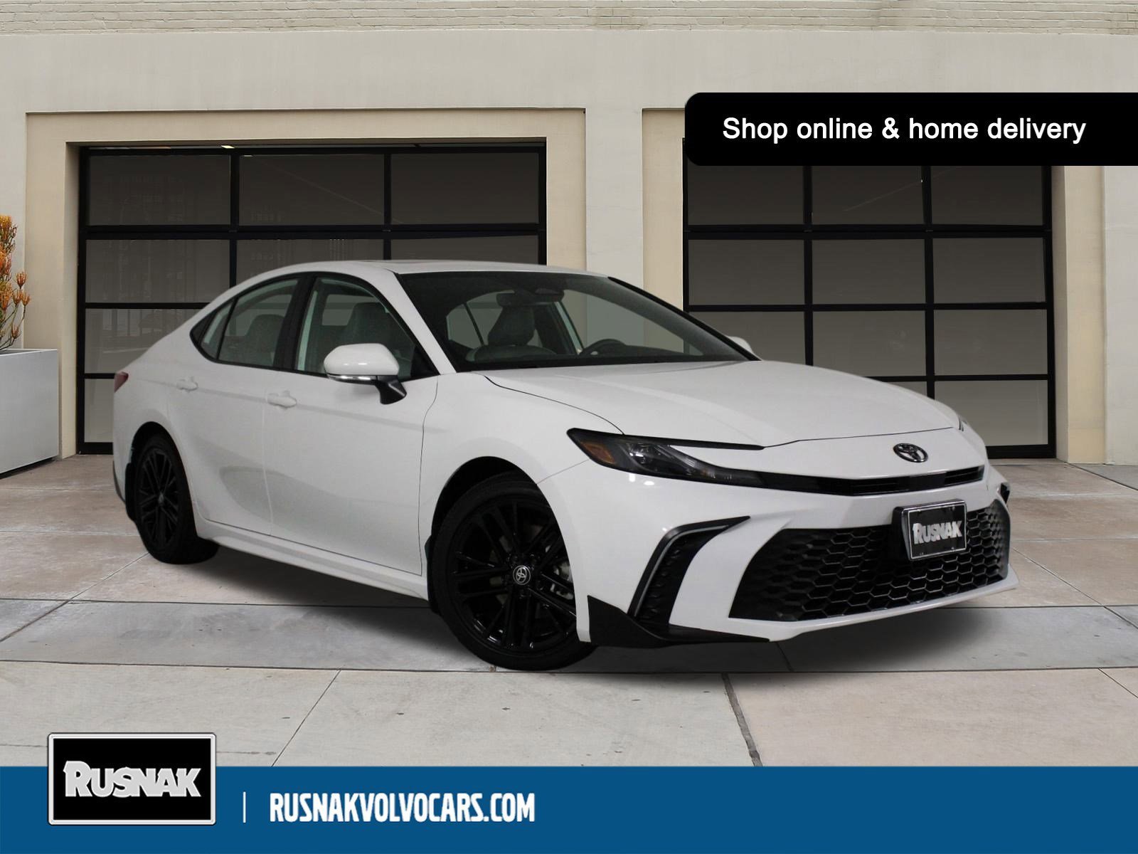 Used 2025 Toyota Camry SE