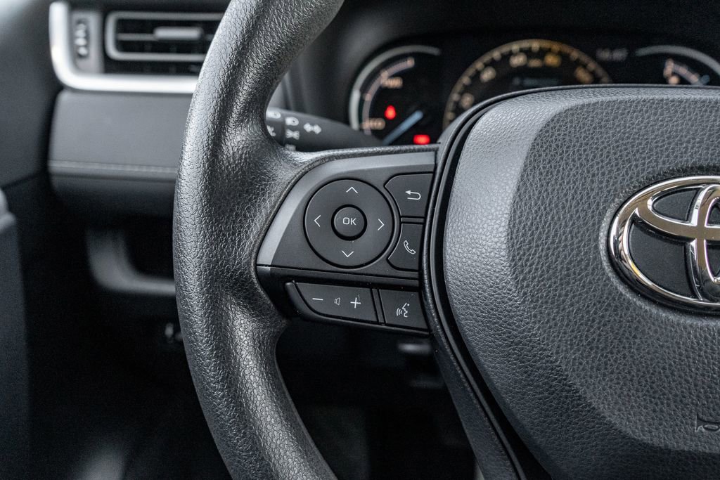 Certified 2024 Toyota RAV4 LE image 21