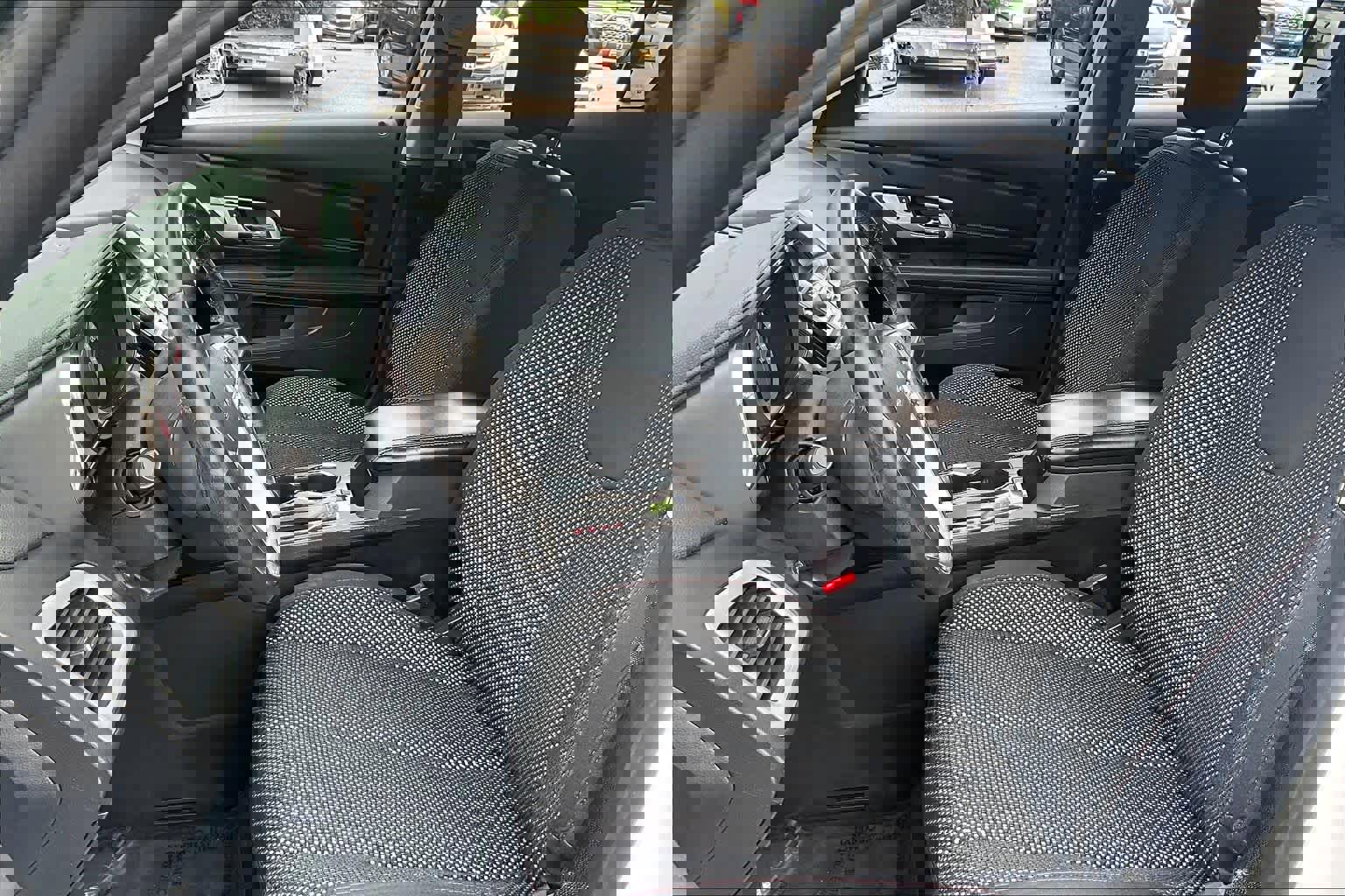 Used 2017 GMC Terrain SLE w/ Chrome Edition AWD/4WD image 8