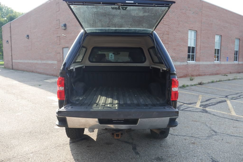 Used 2019 GMC Sierra 2500 SLE w/ SLE Preferred Package AWD/4WD image 7