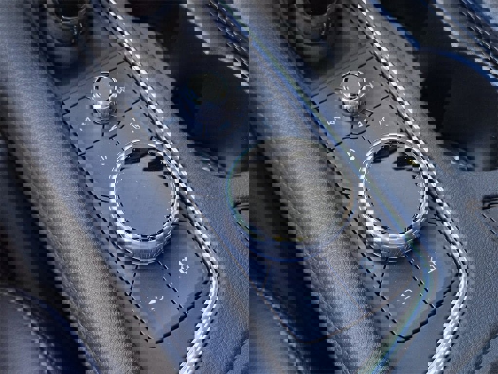 New 2025 Cadillac XT6 Luxury image 22