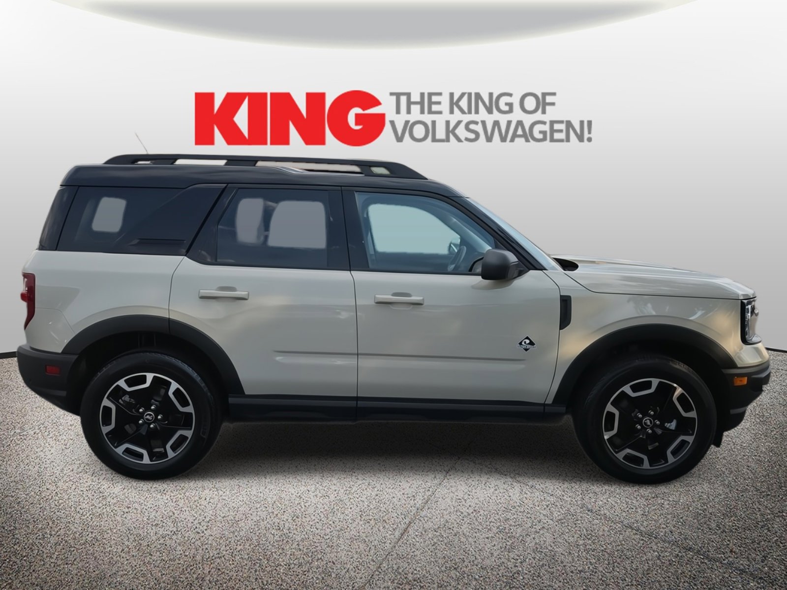 Used 2024 Ford Bronco Sport Outer Banks w/ Tech Package image 8