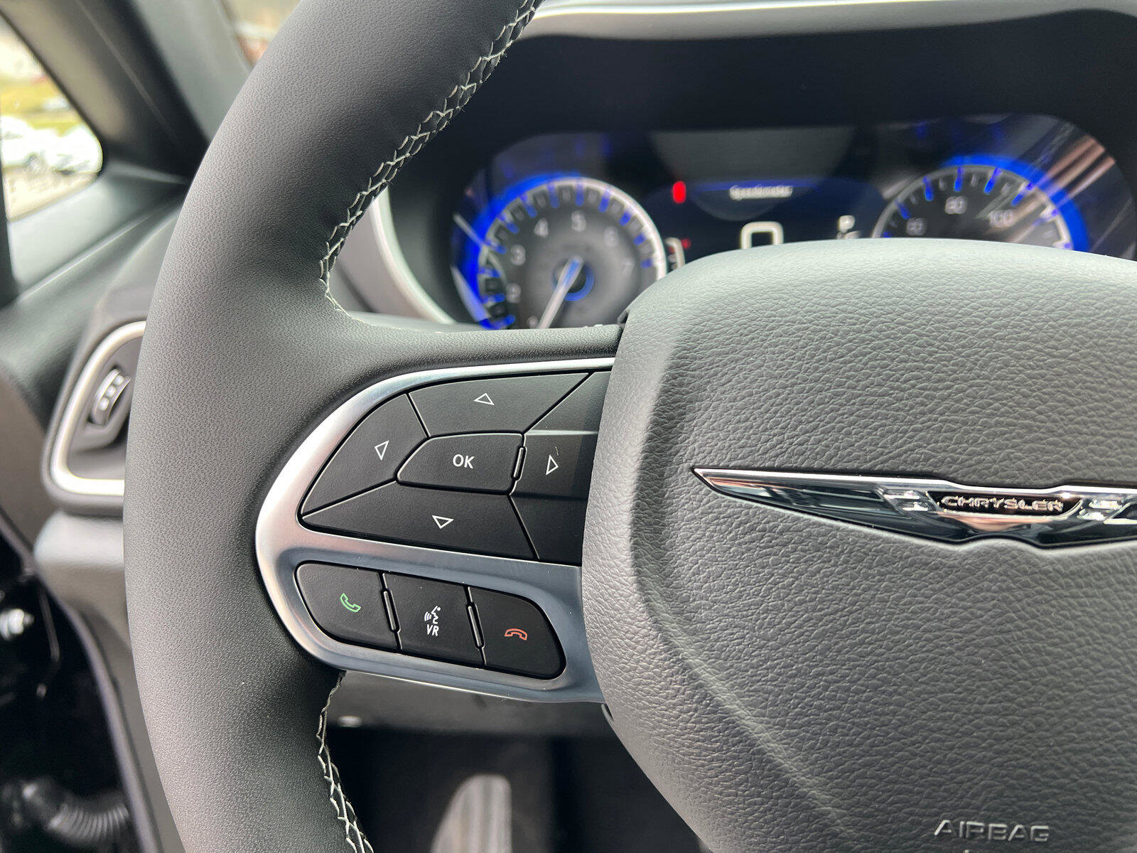 New 2026 Chrysler Voyager LX image 17