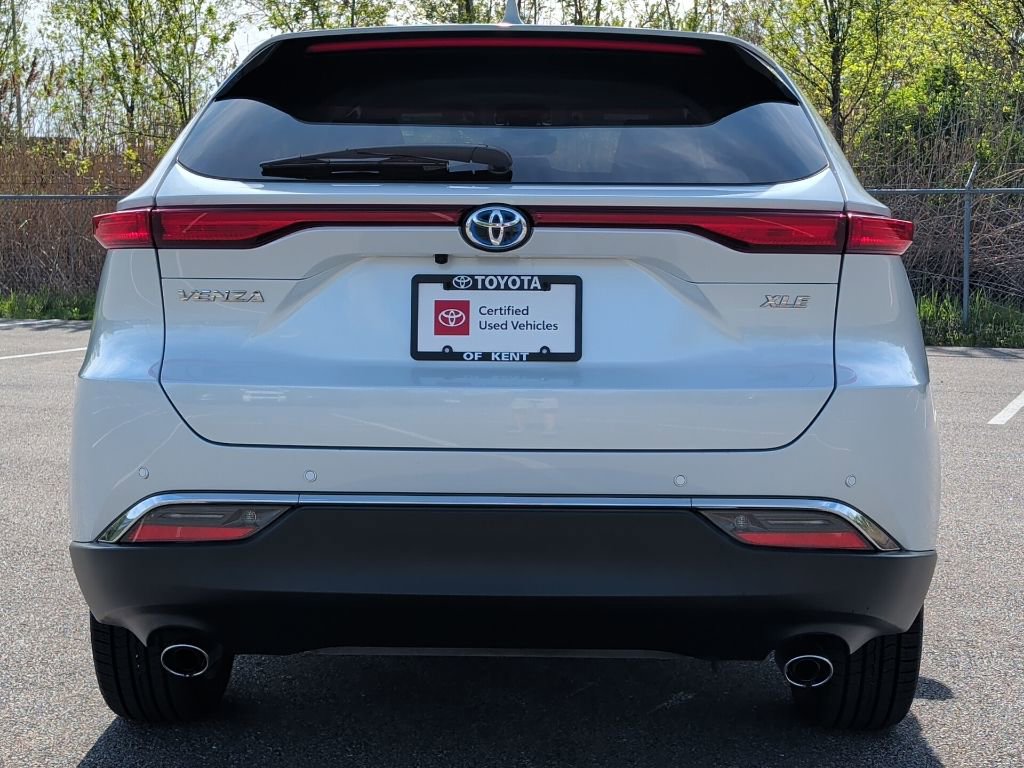 Certified 2023 Toyota Venza XLE AWD/4WD image 7