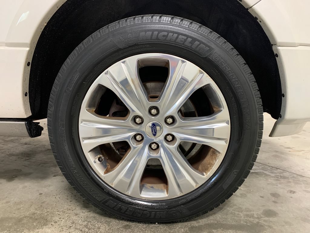 Used 2016 Ford Expedition Platinum AWD/4WD image 32