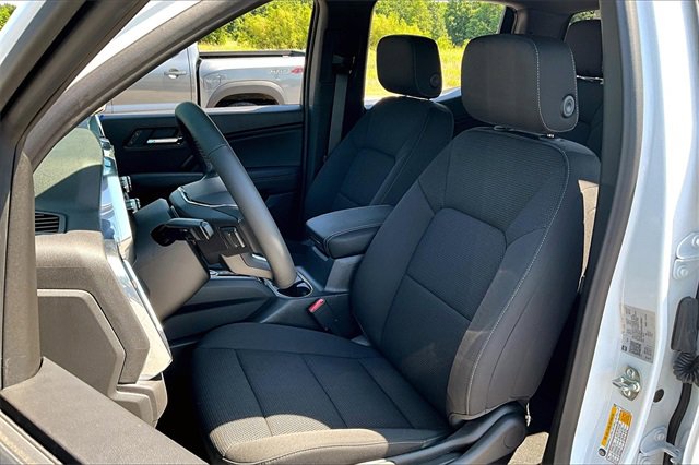 New 2025 GMC Canyon Elevation w/ Convenience Package image 9