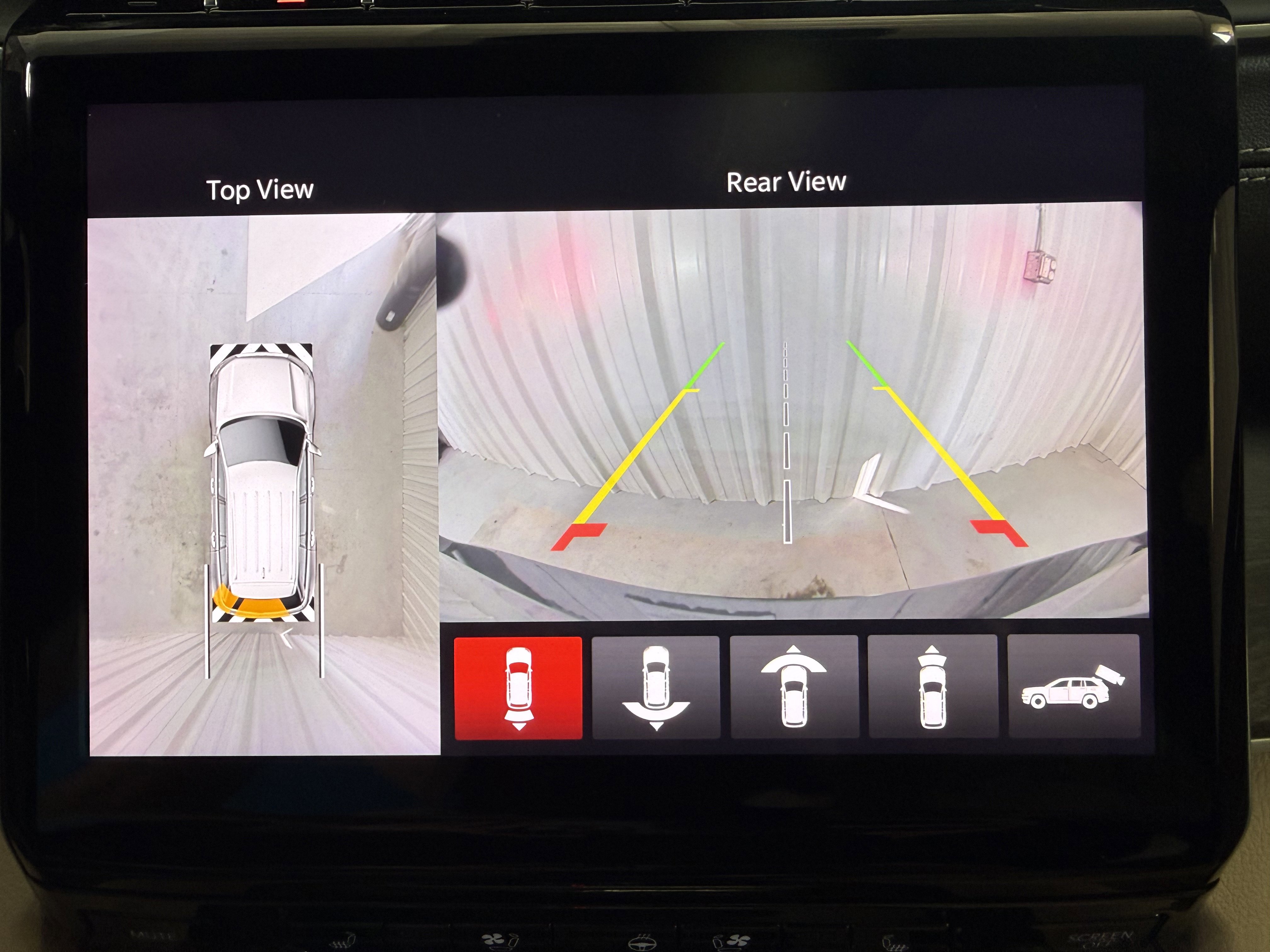 Used 2024 Jeep Grand Cherokee L Limited w/ Luxury Tech Group II AWD/4WD image 12