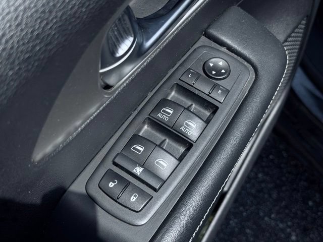 Used 2020 Chrysler Pacifica Touring-L w/ Advanced Safetytec Group AWD/4WD image 16