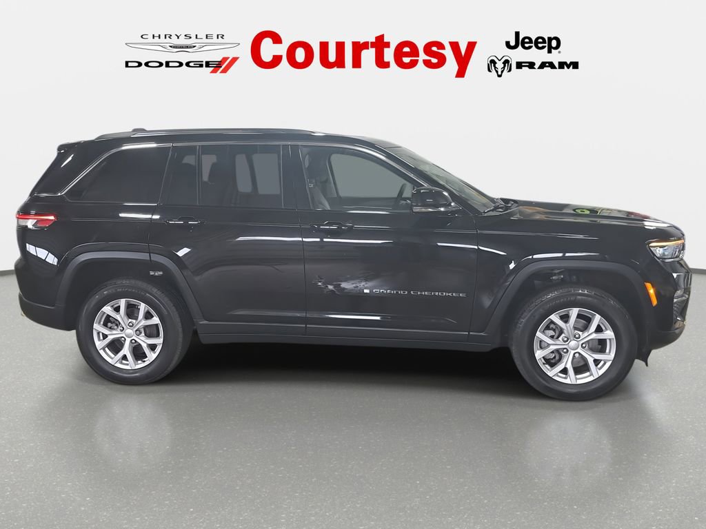Certified 2024 Jeep Grand Cherokee Limited AWD/4WD image 4