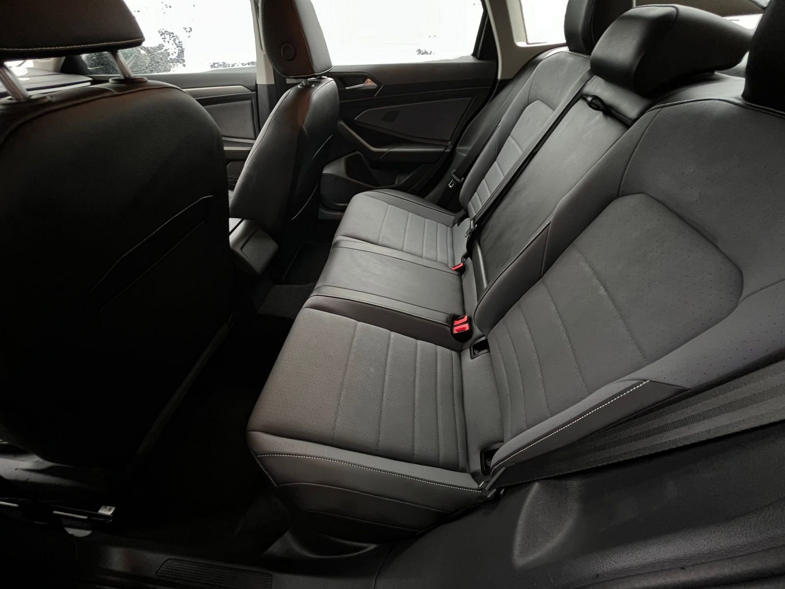 Used 2025 Volkswagen Jetta SE image 25