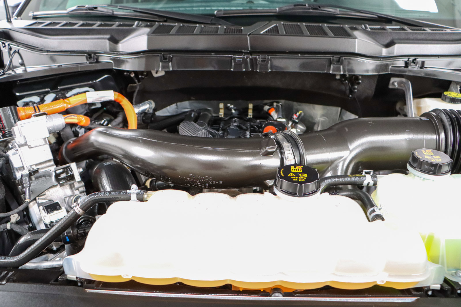 Used 2024 Ford F150 XLT w/ Equipment Group 302A MID image 31