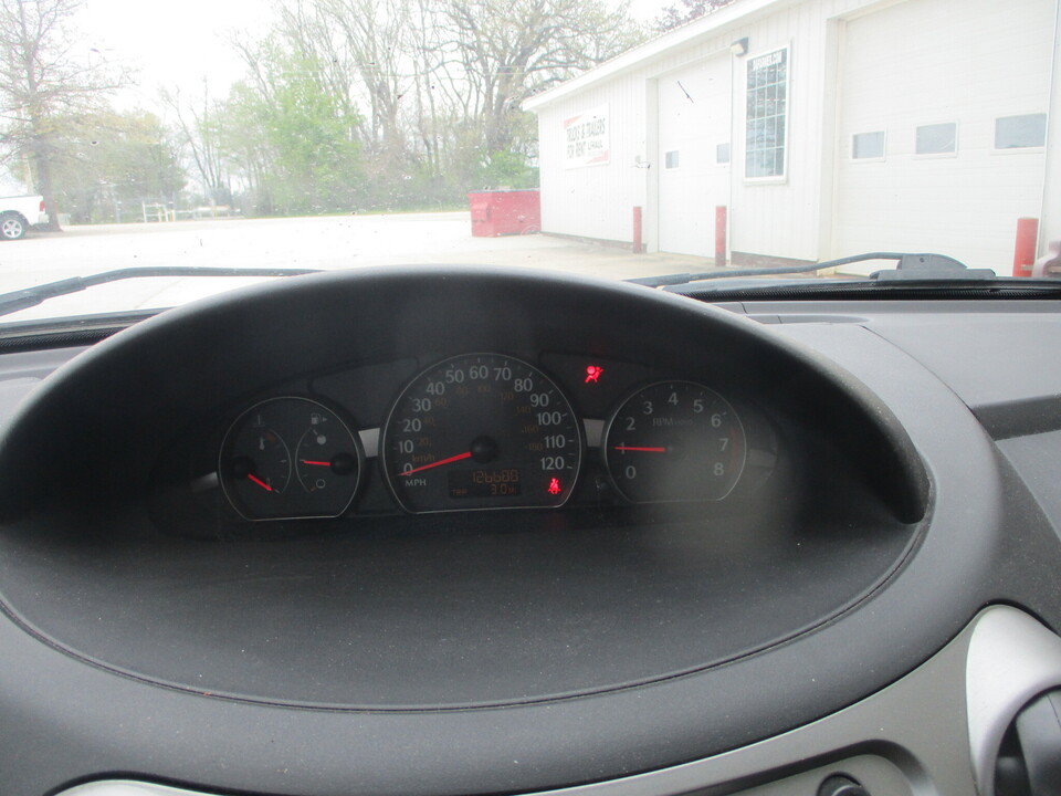 Used 2004 Saturn ION Level 2 w/ Power Pkg FWD image 28
