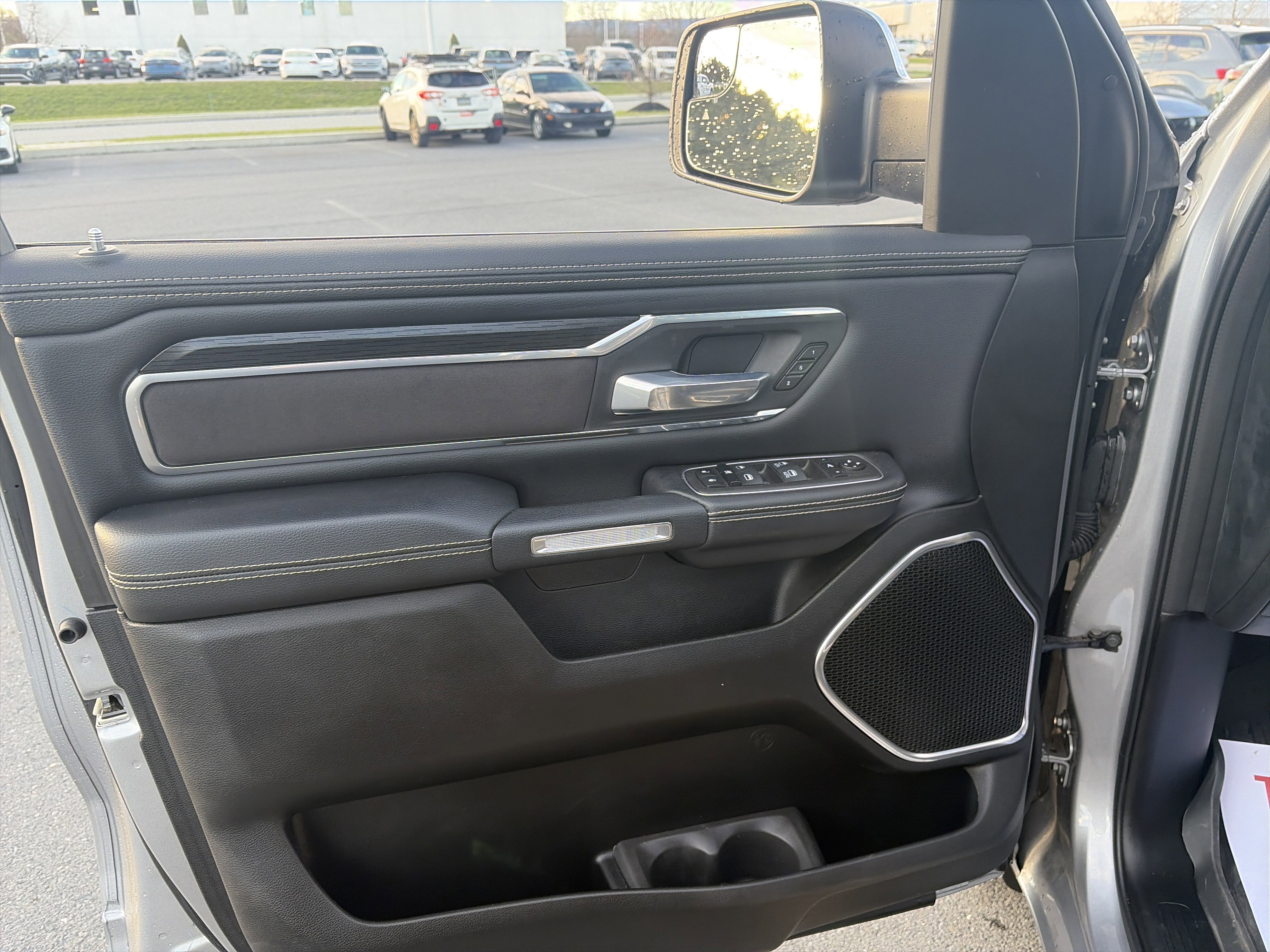 Used 2024 RAM 1500 Laramie image 18