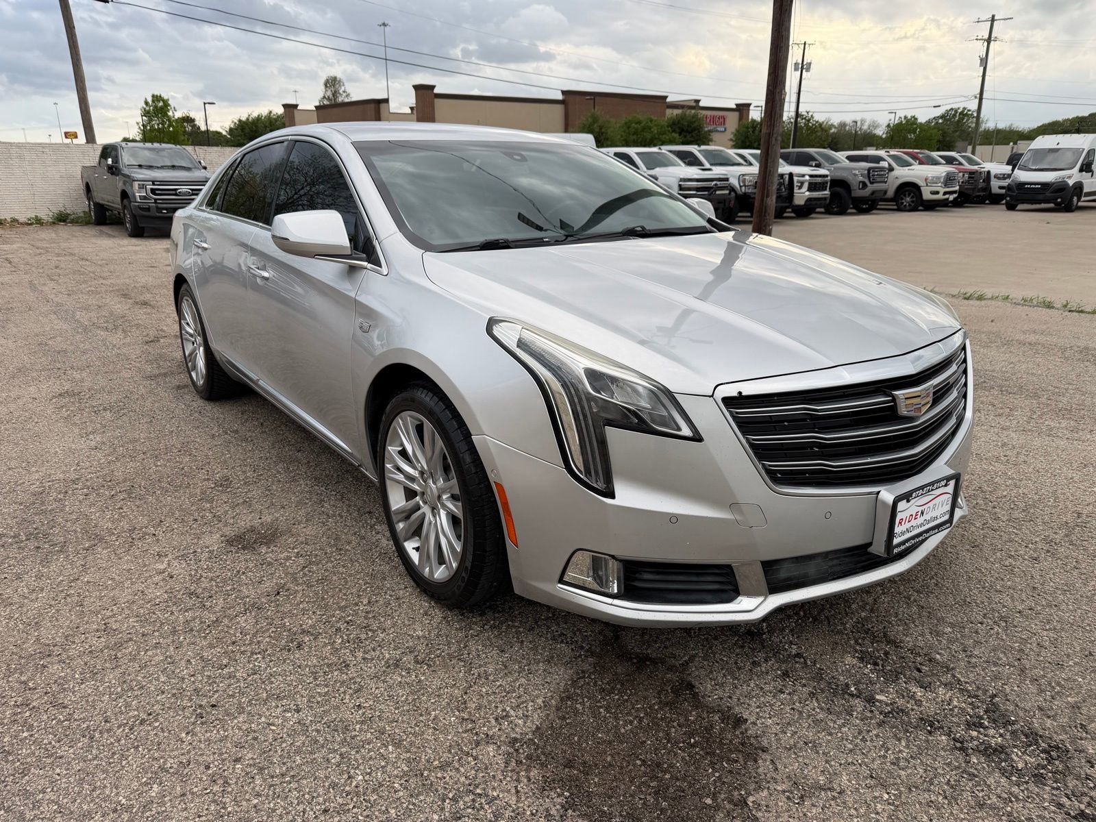 Used 2019 Cadillac XTS Luxury image 9
