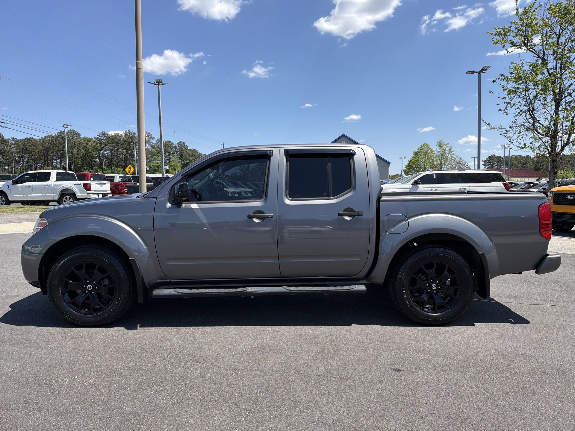 Used 2019 Nissan Frontier SV w/ Value Truck Package RWD image 25