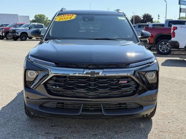 Used 2024 Chevrolet TrailBlazer RS FWD image 3