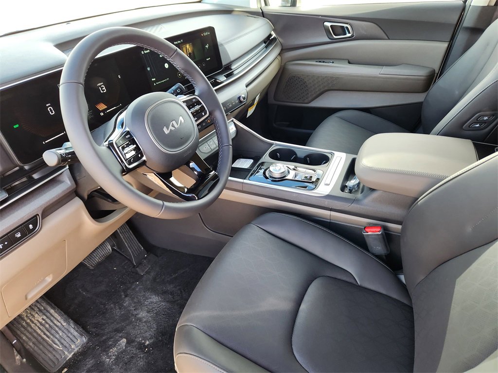 New 2026 Kia Carnival EX image 7