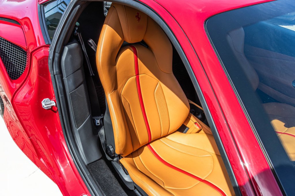 Certified 2022 Ferrari F8 Tributo RWD image 53