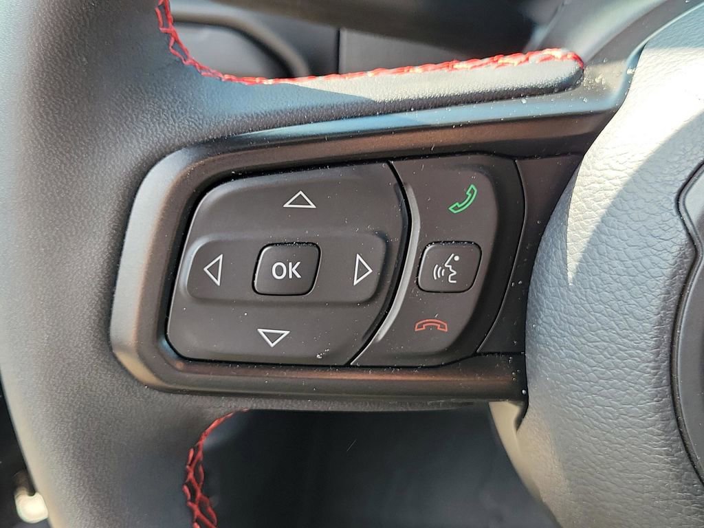 Used 2024 Jeep Wrangler Unlimited Rubicon image 30