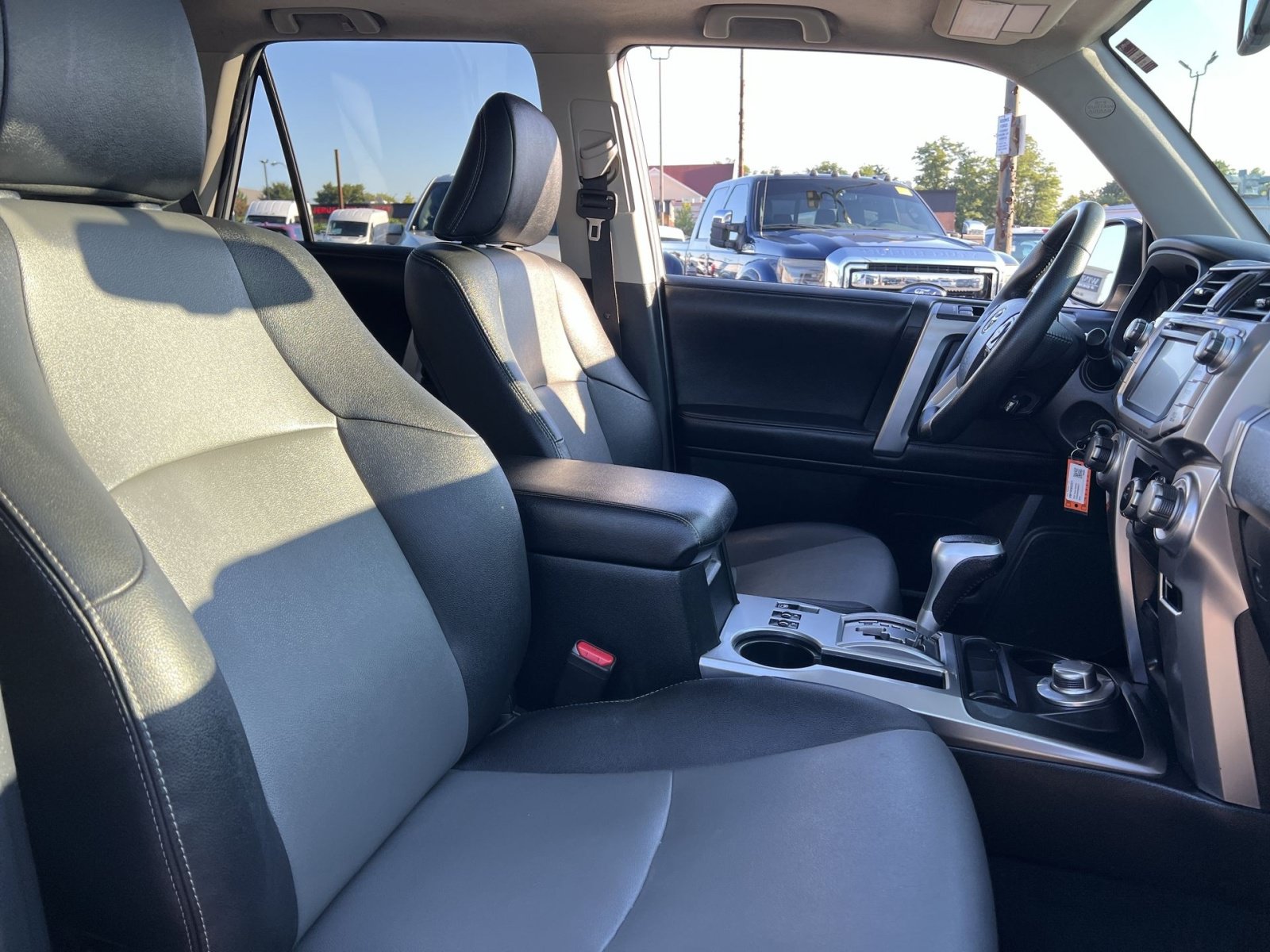 Used 2019 Toyota 4Runner SR5 Premium AWD/4WD image 27