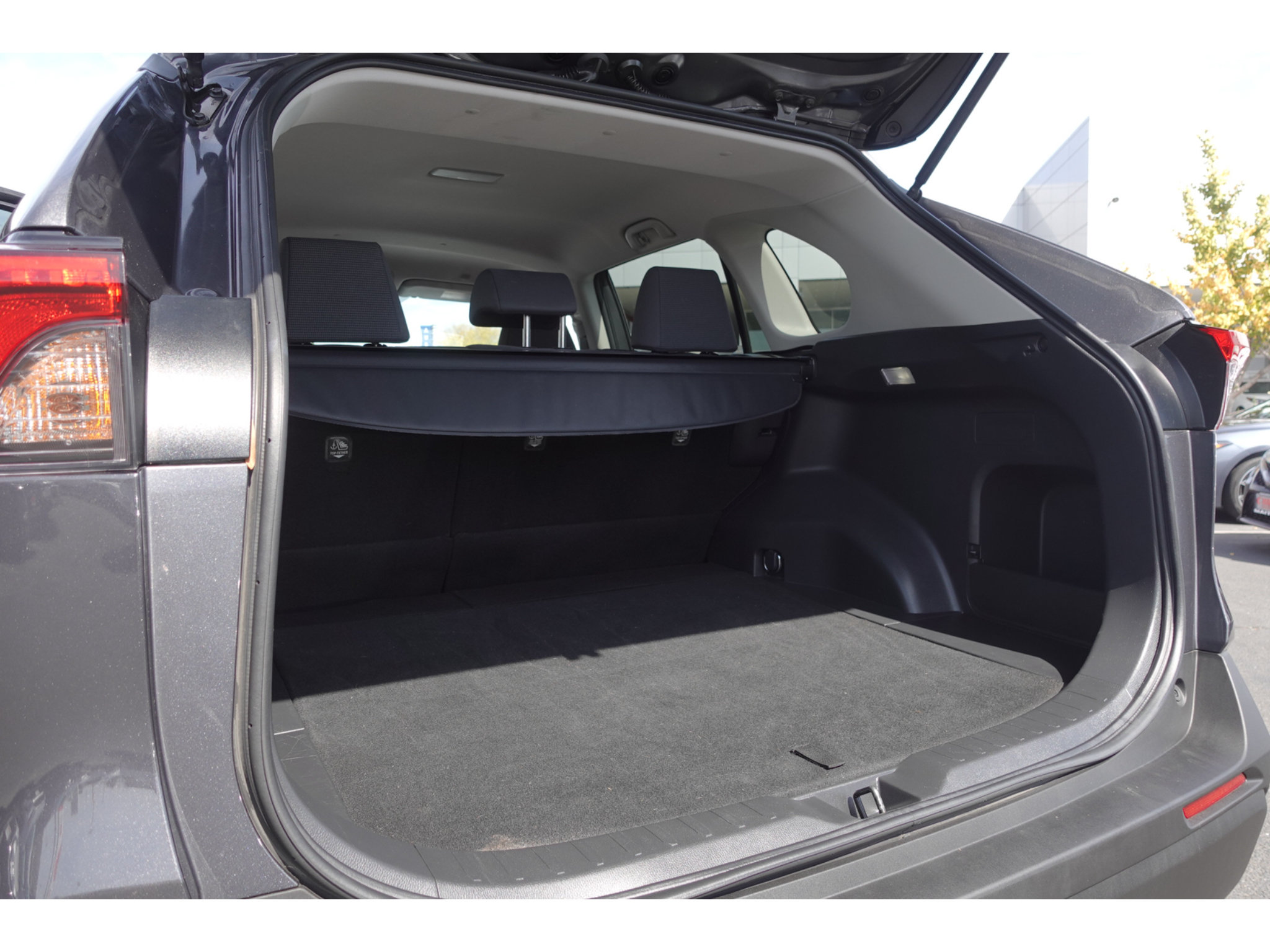 Certified 2024 Toyota RAV4 LE AWD/4WD image 22