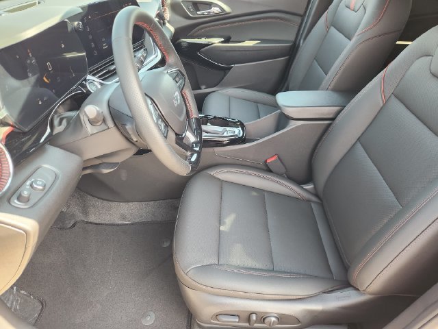 New 2026 Chevrolet Trax RS w/ Sunroof Package FWD image 14