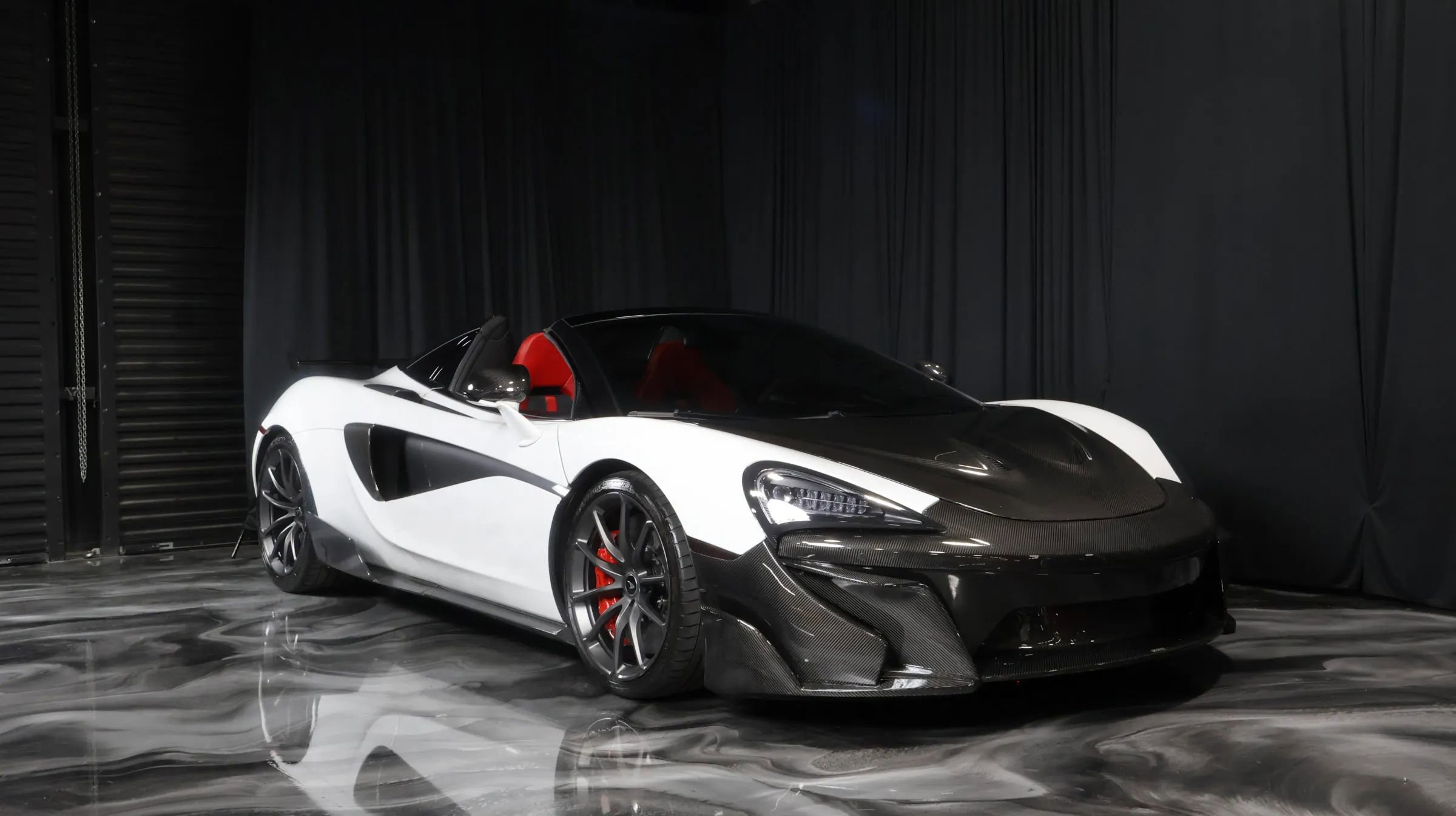 Used 2016 McLaren 570S Coupe image 4