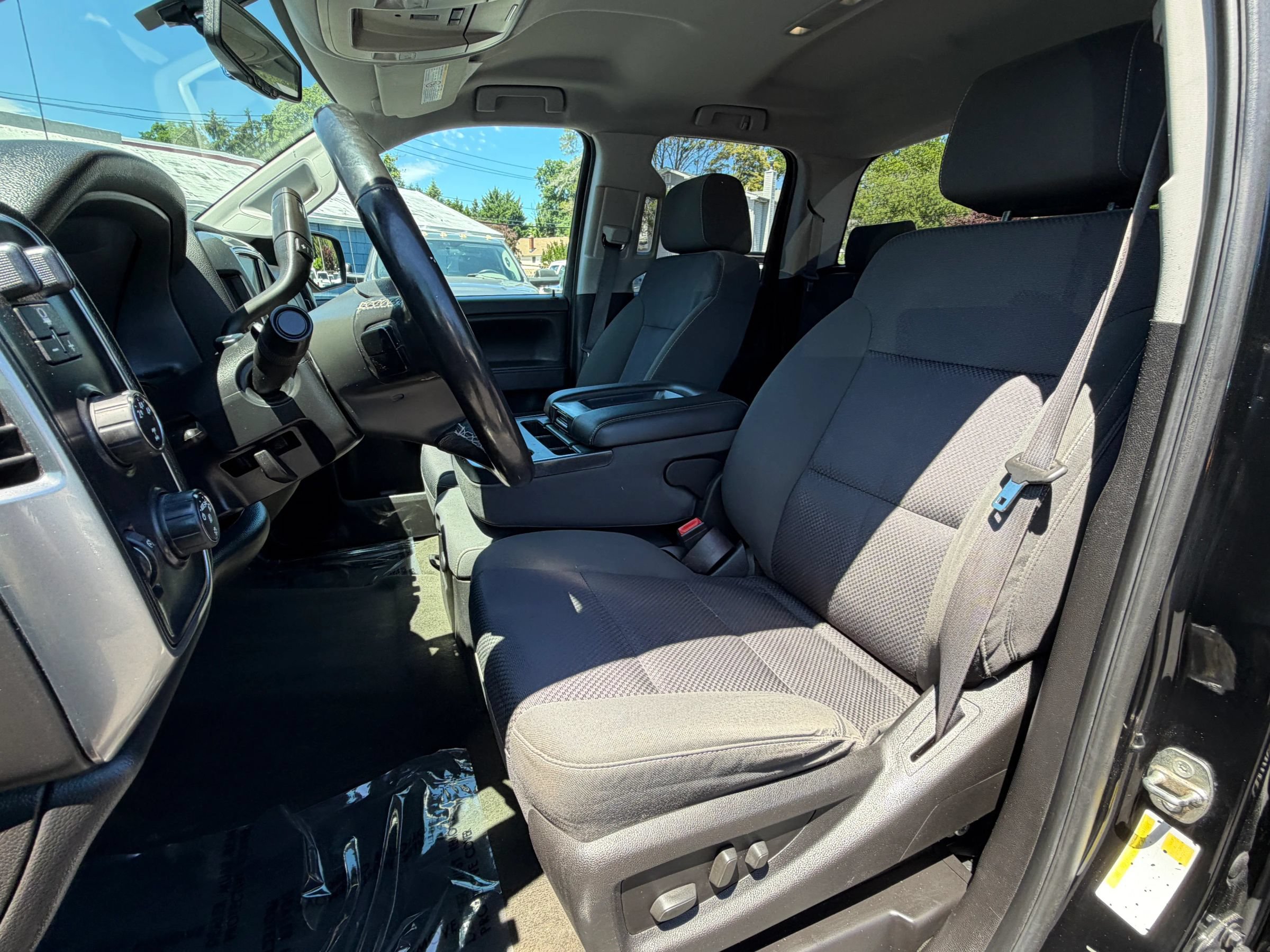 Used 2015 Chevrolet Silverado 2500 LT w/ LT Convenience Package AWD/4WD image 13
