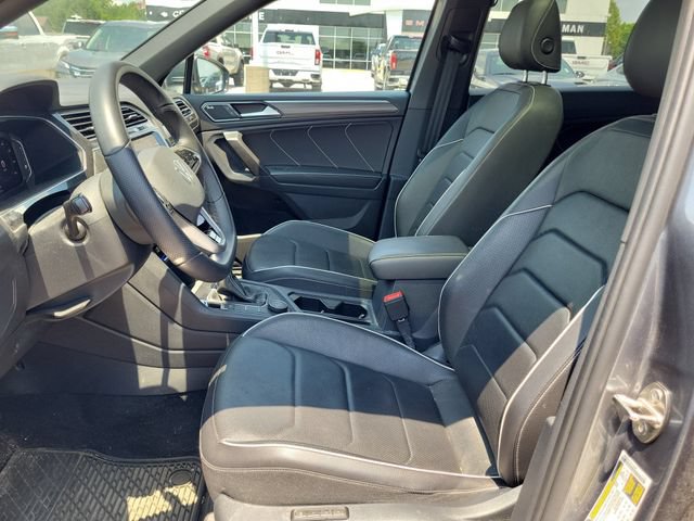 Used 2022 Volkswagen Tiguan SEL R-Line AWD/4WD image 21