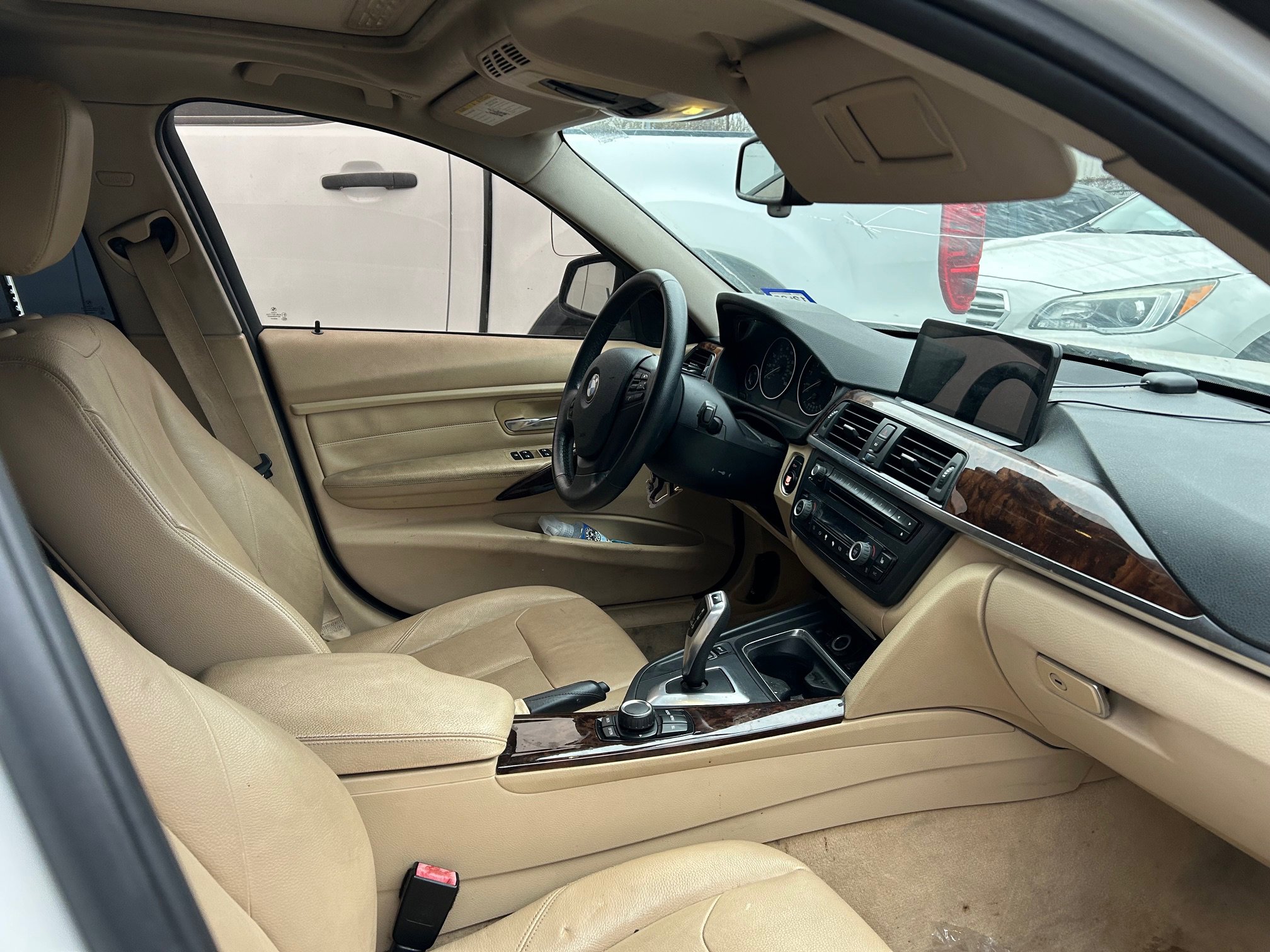 Used 2014 BMW 320i Sedan image 8