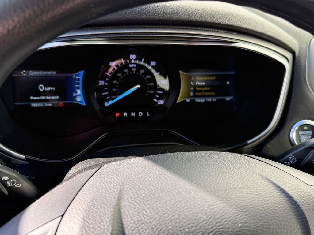 Used 2019 Ford Fusion SE image 16