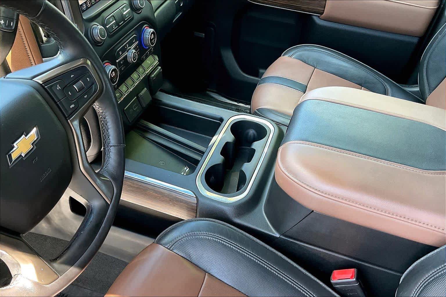 Used 2023 Chevrolet Silverado 2500 High Country w/ Z71 Off-Road Package AWD/4WD image 32