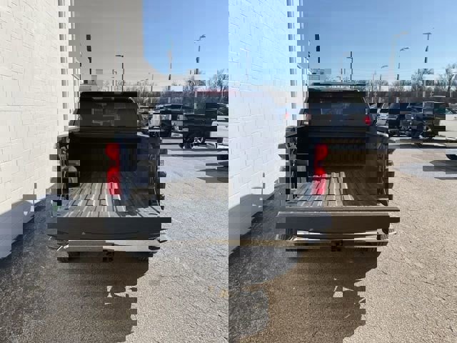 Used 2022 Chevrolet Silverado 1500 LT image 8