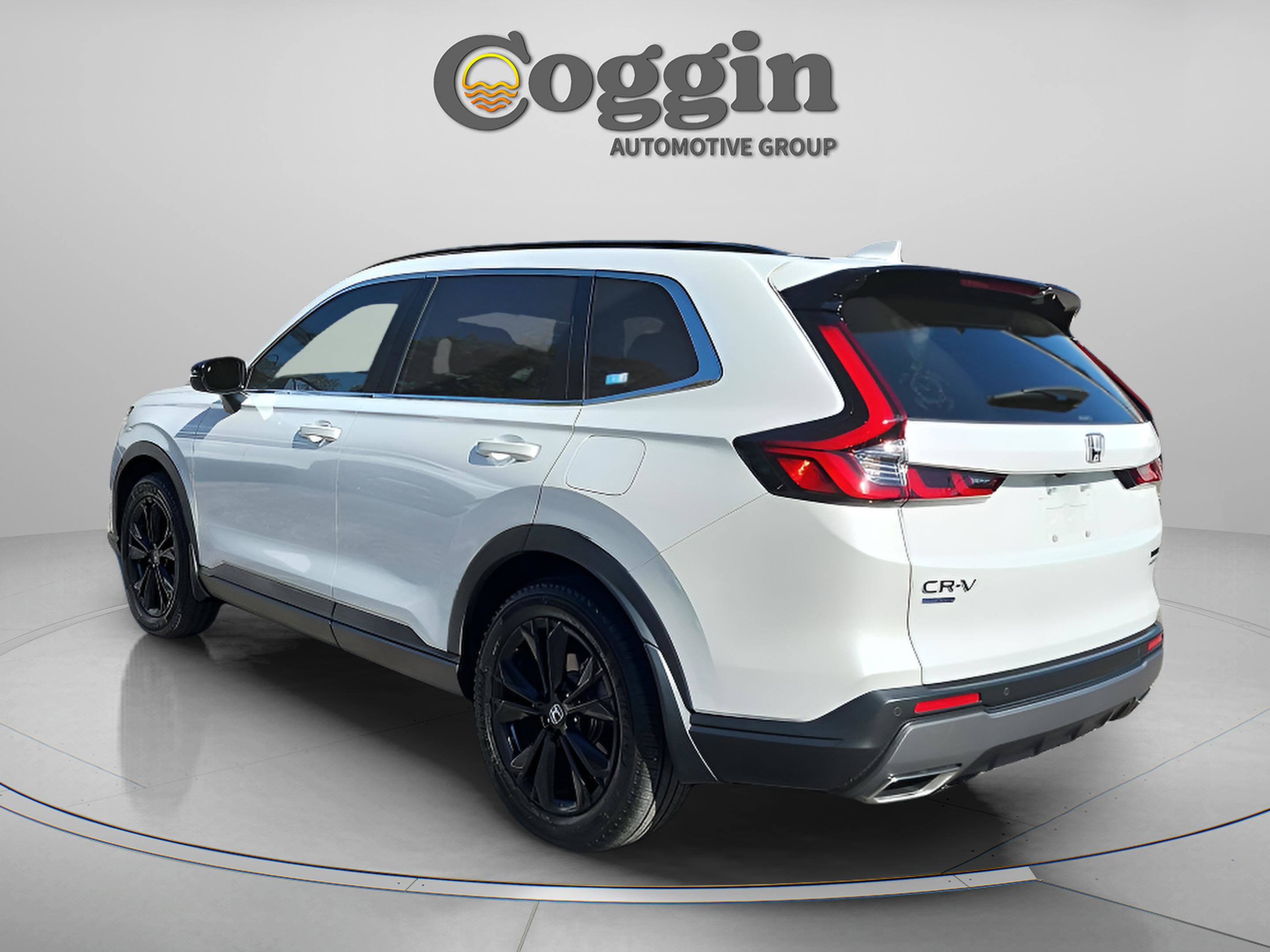 Certified 2024 Honda CR-V Sport Touring image 4